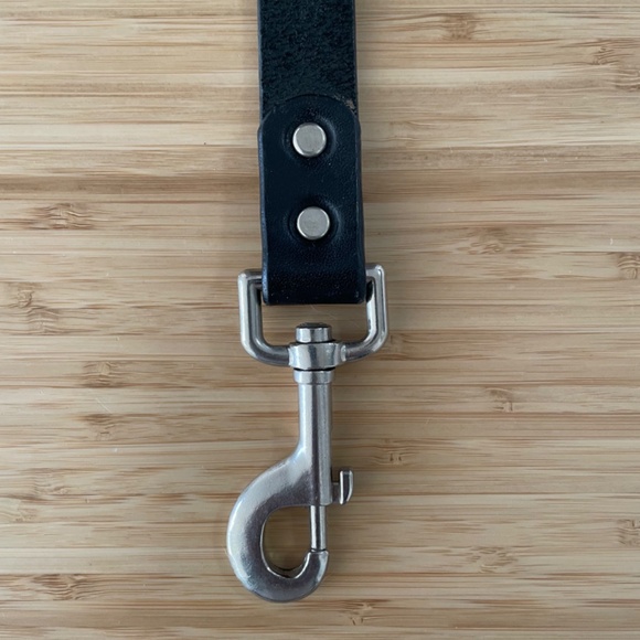 Black Leather Short Dog Leash ⭐️Made in USA ⭐️DogLa - Picture 6 of 9